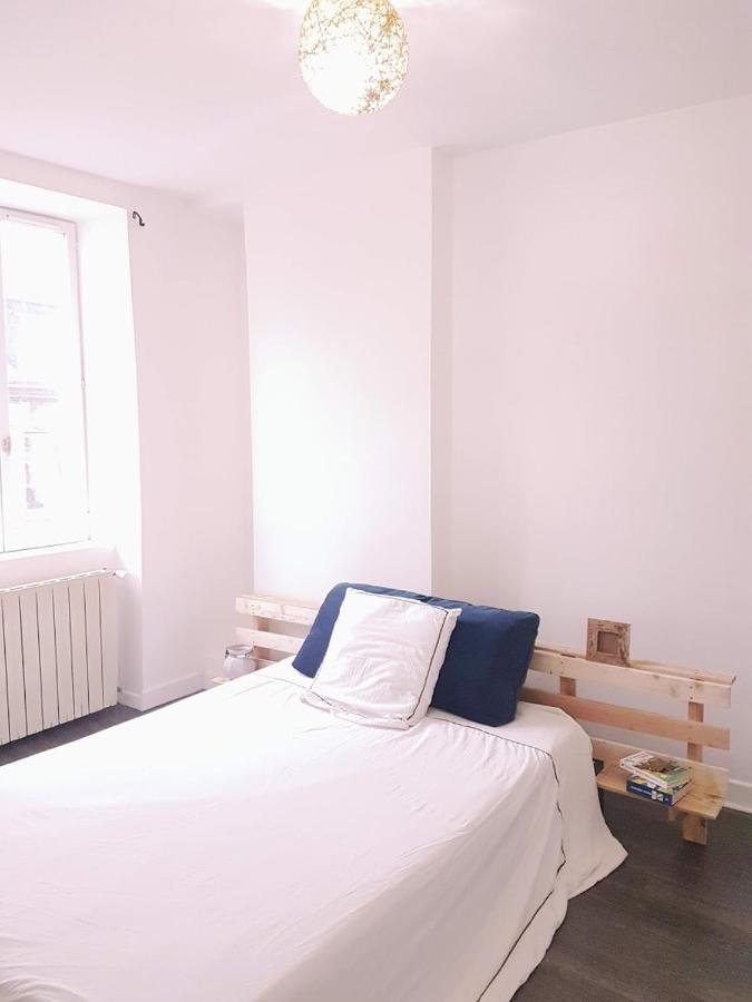 Charmant Logement A Vierzon Centre Ngoại thất bức ảnh